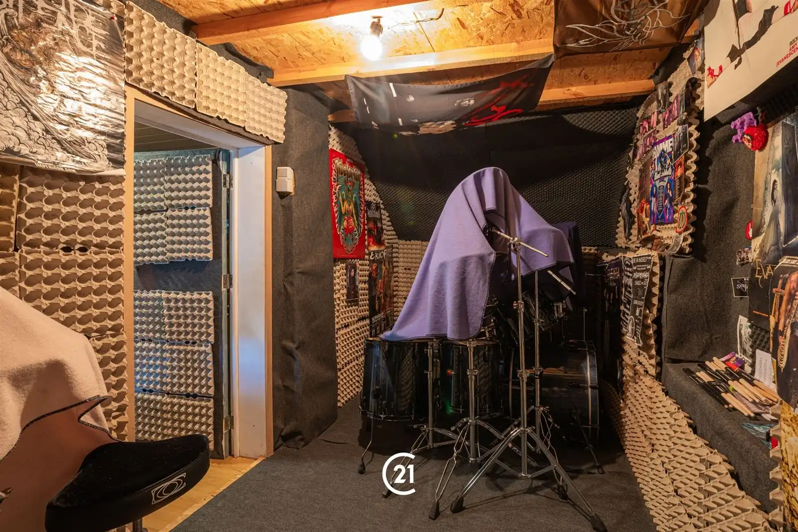 starterswoning met 2 slaapkamers, garage en aparte tuin foto 16
