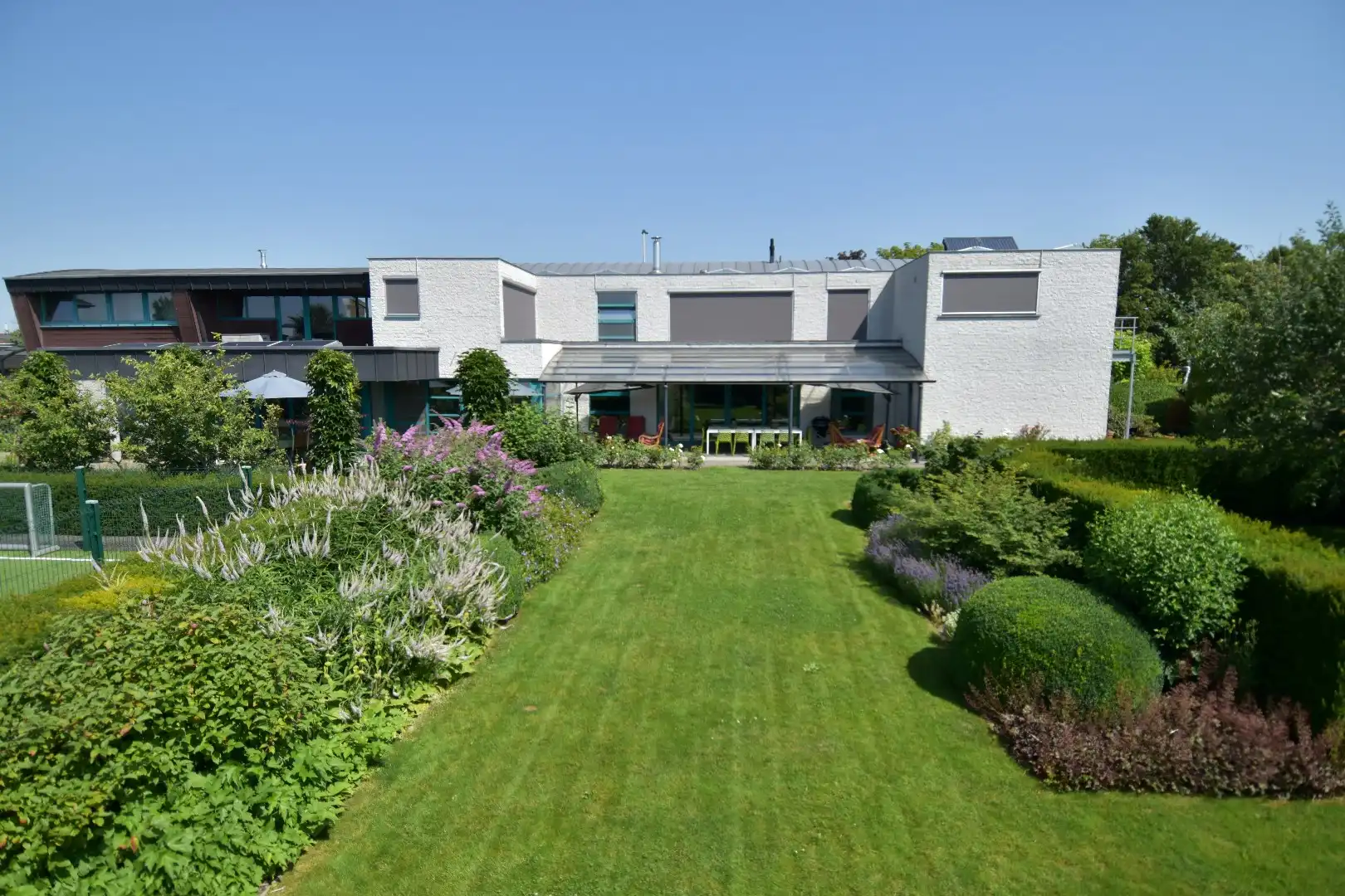 Uitzonderlijk vastgoed te koop op een zeer royaal perceel (2103 m²) in Gullegem foto 21
