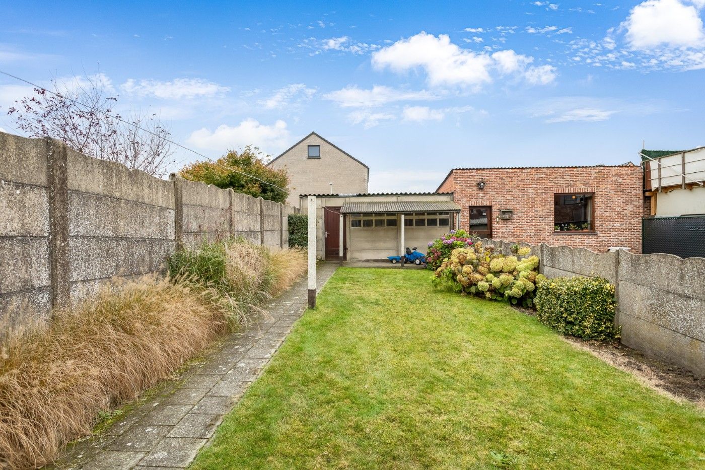 Te renoveren woning met 3 slpk., tuin en garage foto 21