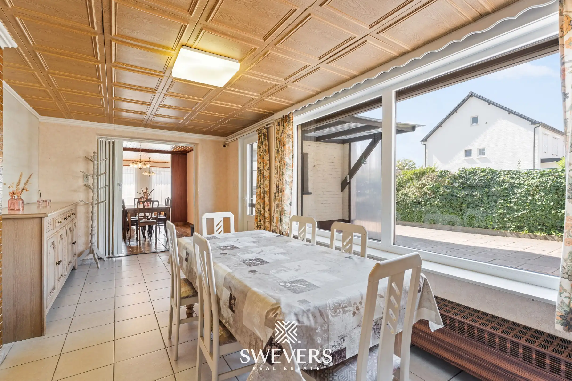 Uitstekend gelegen woning met 4 slaapkamers en mooie tuin foto 12