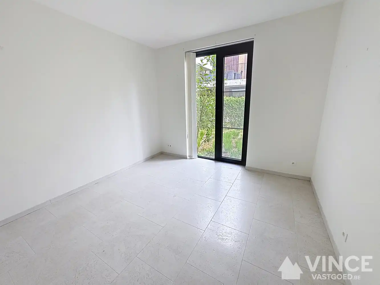 Top-appartement, gelijkvloers foto 9