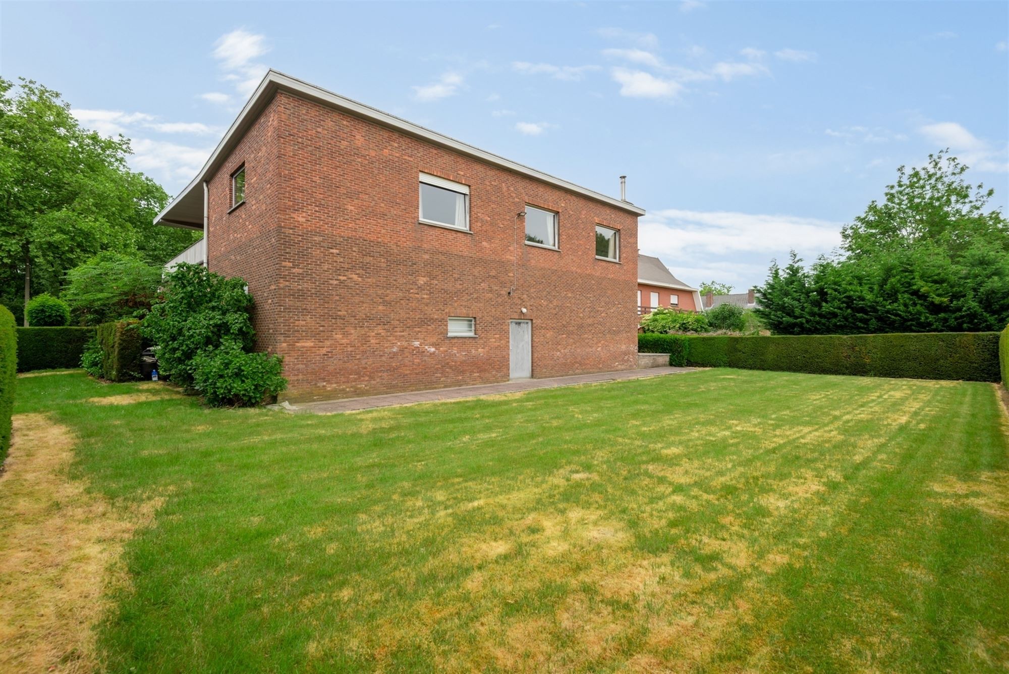 Verrassend ruime woning met magazijn te Putte - Beerzel foto 15
