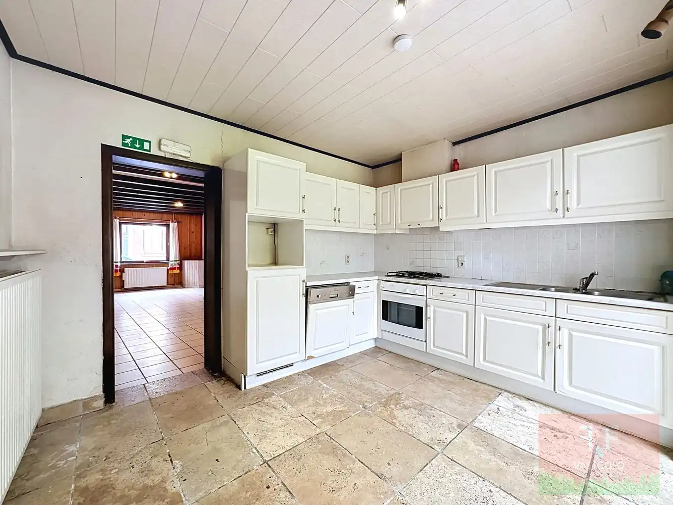 Gezinswoning met 7 slaapkamers, garage en tuin te Aalst foto 7