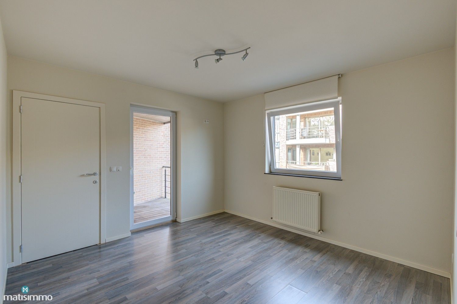 ENERGIEZUINIG EN INSTAPKLAAR APPARTEMENT MET 1 SLAAPKAMER EN LIFT IN HET CENTRUM VAN LANAKEN foto 11