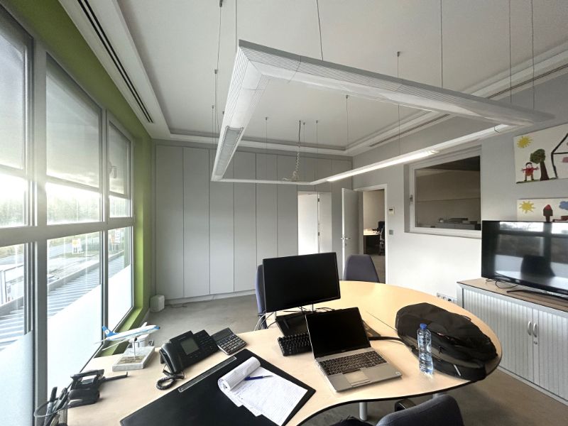 Moderne KMO-unit met magazijn en kantoorruimte in Mariakerke foto 6