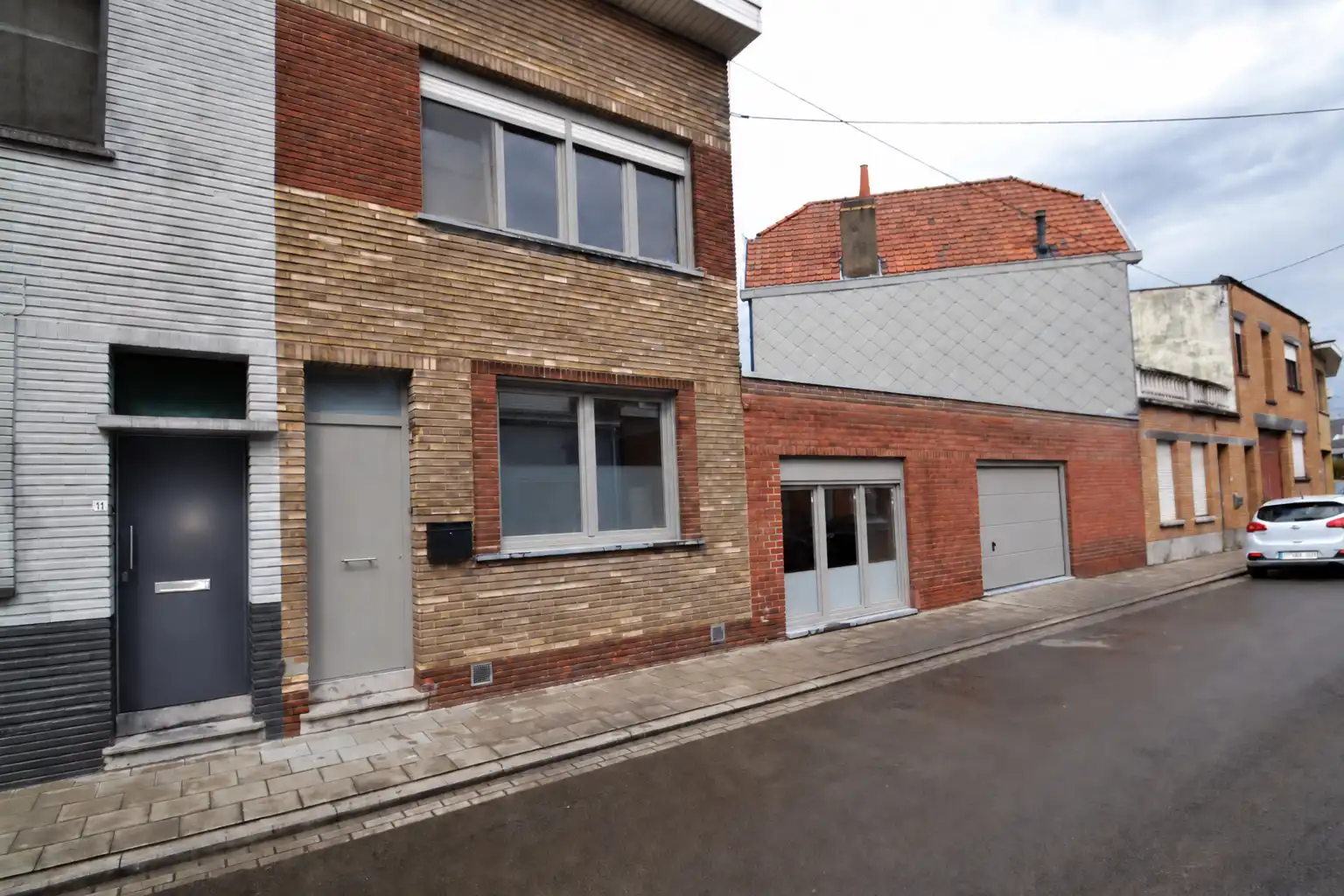 Charmante gezinswoning met 3 slaapkamers, tuin en garage in rustige straat van Harelbeke foto 10