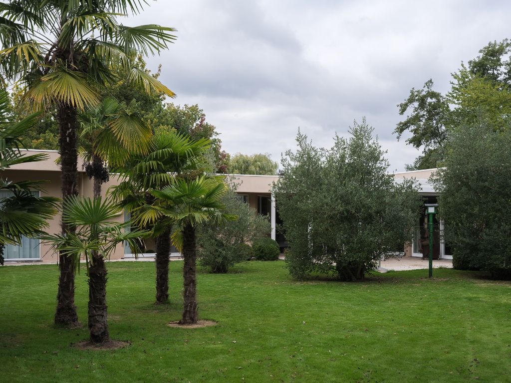 Twee uitzonderlijke bungalowvilla’s op één groen perceel van 3.241 m² in een residentiële wijk in De Pinte. foto 35