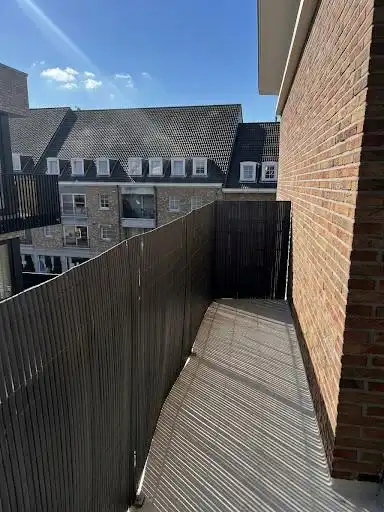 Prachtige, instapklare en volledig vers geschilderde flat in Wemmel! foto 8
