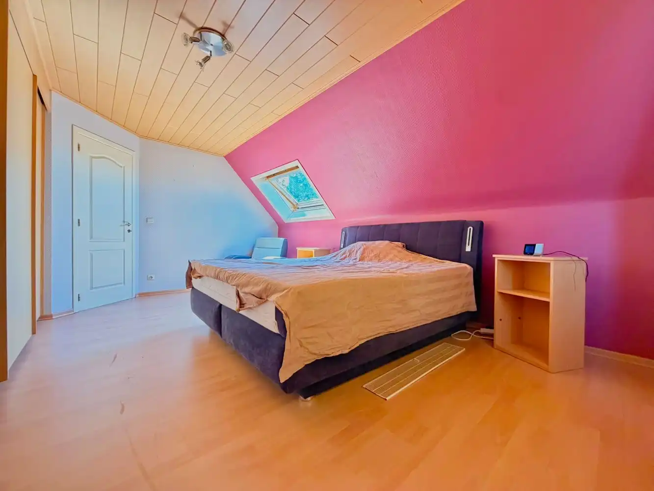 Alleenstaande woning (3 slpks) + tuin met landelijk verzicht foto 11