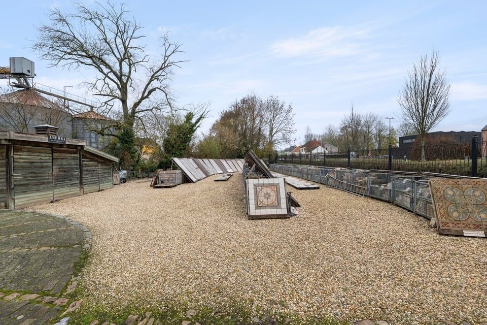 AUTHENTIEKE EIGENDOM MET KARAKTER, TUIN EN COMMERCIËLE MOGELIJKHEDEN foto 11