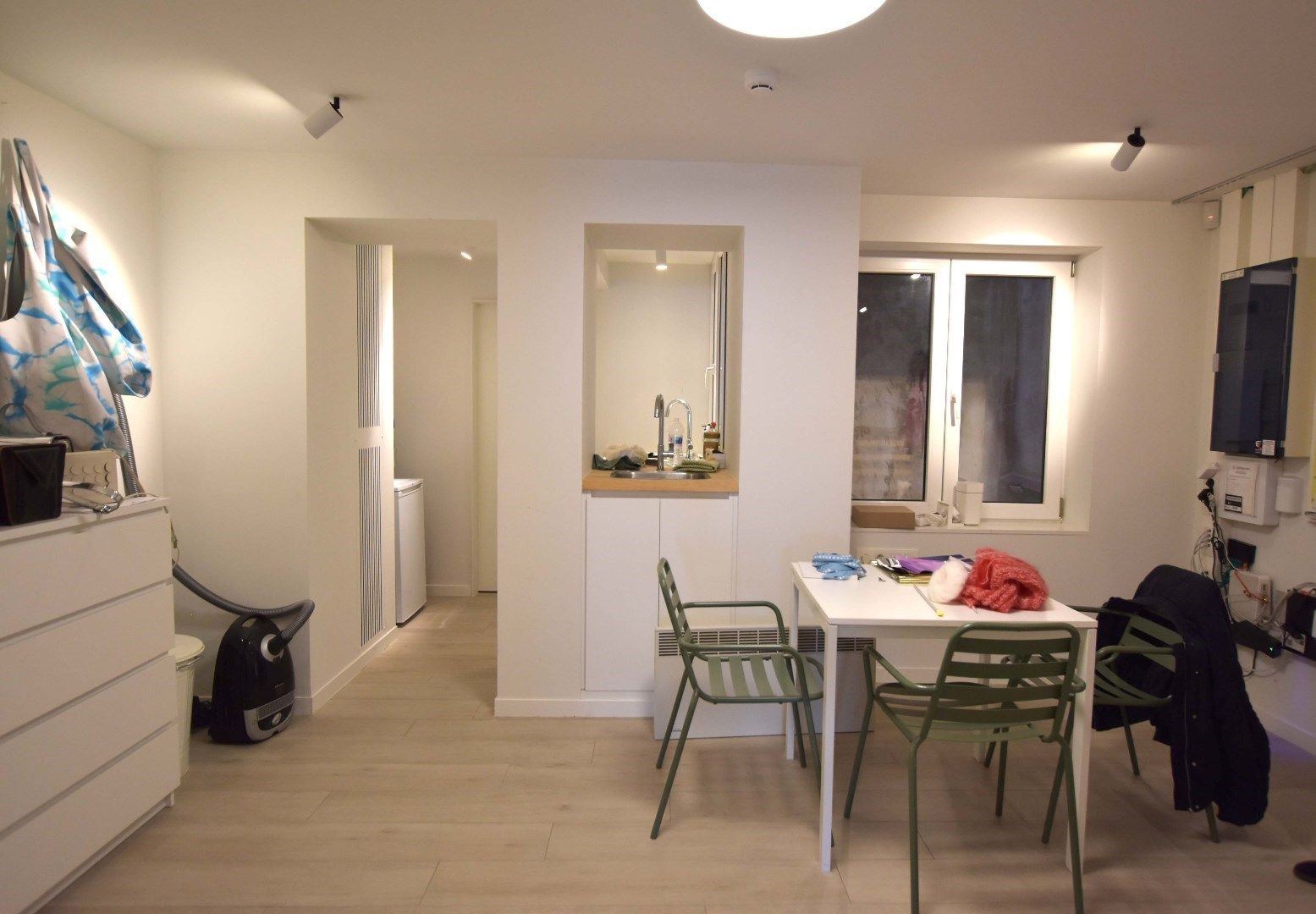 Handelspand inclusief met een studio, mooi gelegen aan de Zeedijk nabij het Driehoeksplein  foto 9