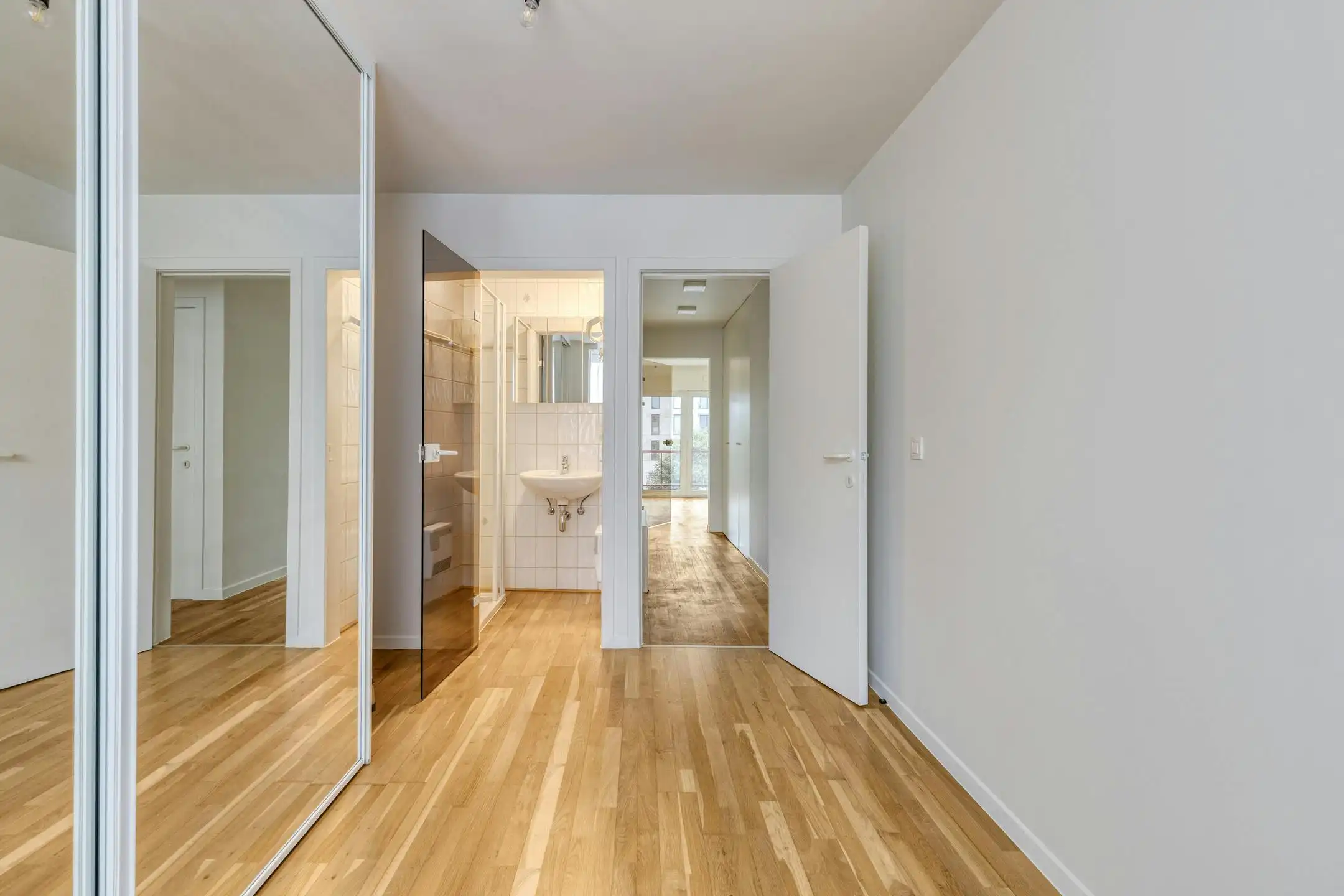 Gerenoveerd appartement te koop in centrum Waregem foto 10