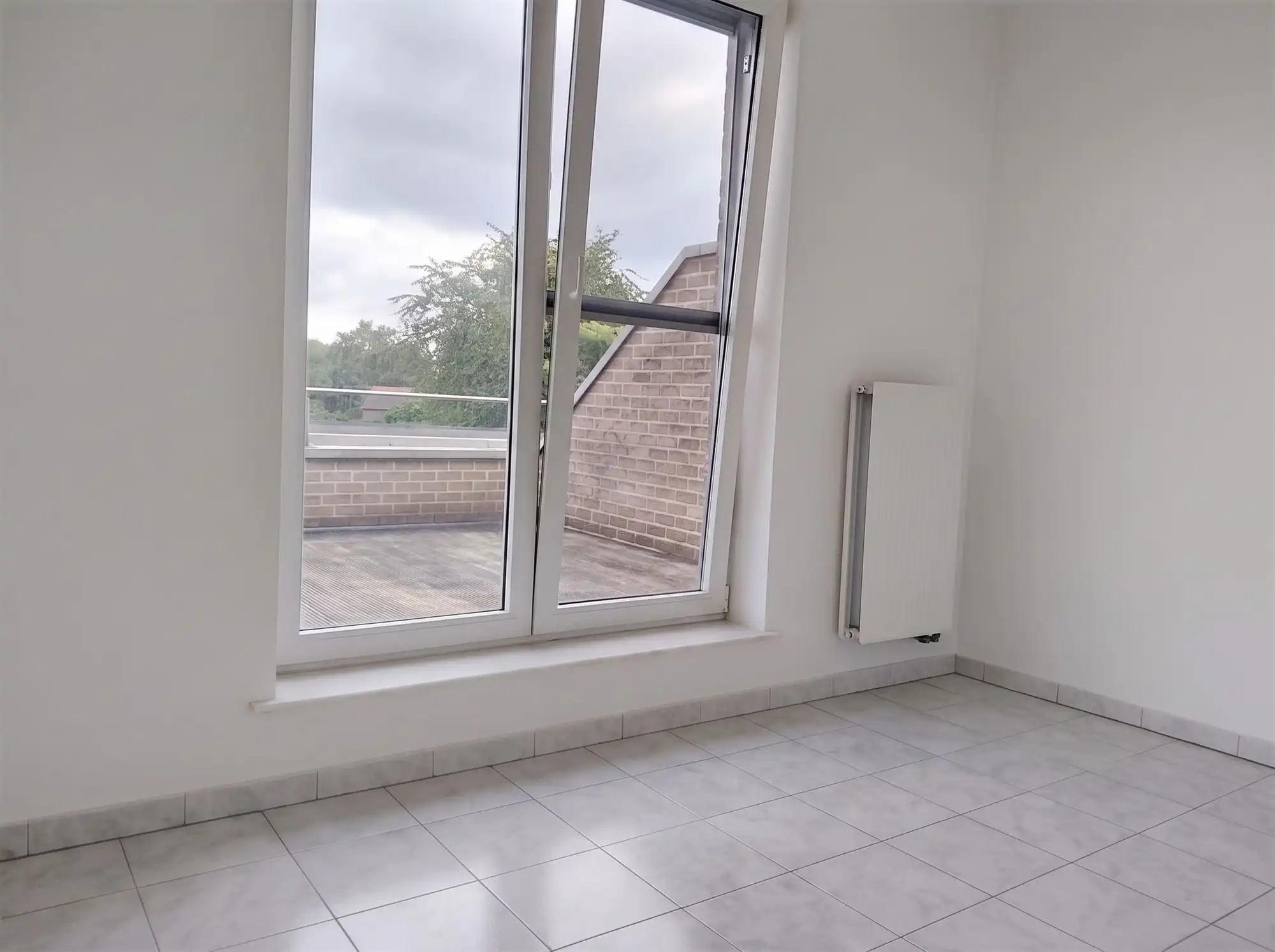 Appartement met 2 slaapkamers, 2 terrassen en garage. foto 13