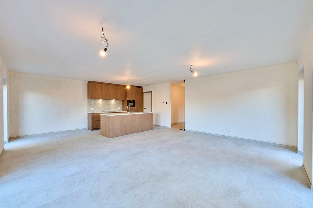 Ezaart 35 2400 Mol gelijkvloers te huur van 131 m² met Carport, tuin en buitenberging foto 7