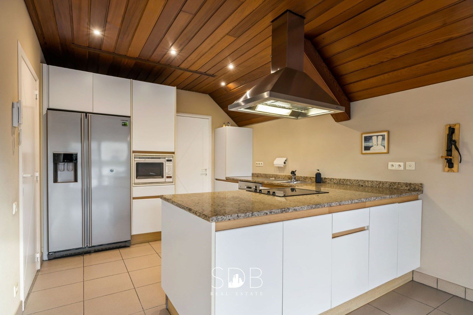 Woning + appartement en handelsruimte op 2.135m² foto 28