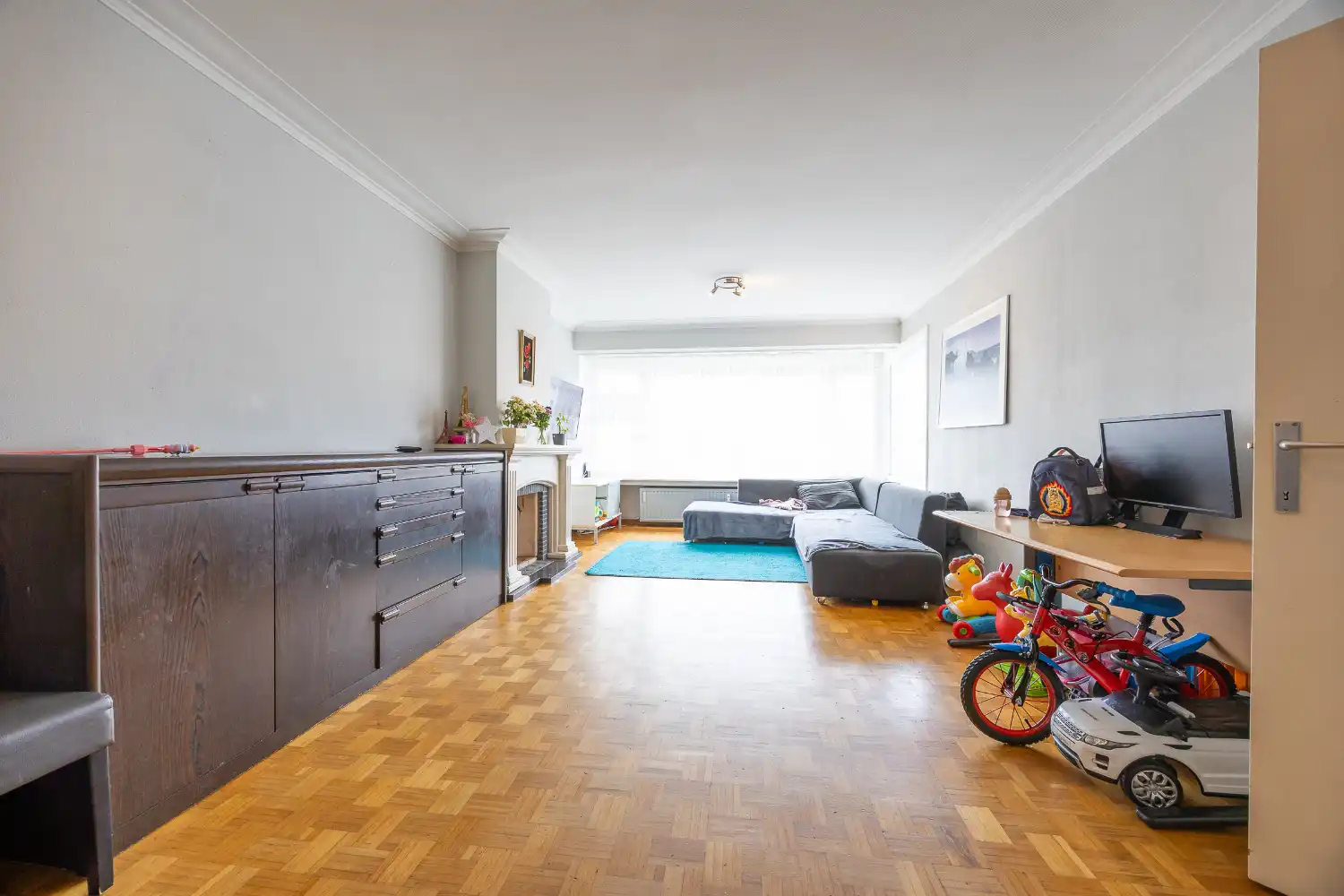 Ruim instapklaar appartement vlakbij het centrum foto {{pictureIndex}}