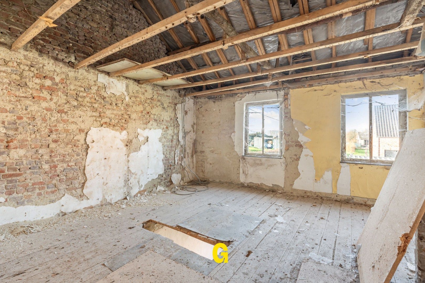 Mooi gelegen (te slopen) woning op 4a 06ca met omgevingsvergunning voor heropbouw – verlaagd BTW-tarief van 6 % mogelijk! foto 9