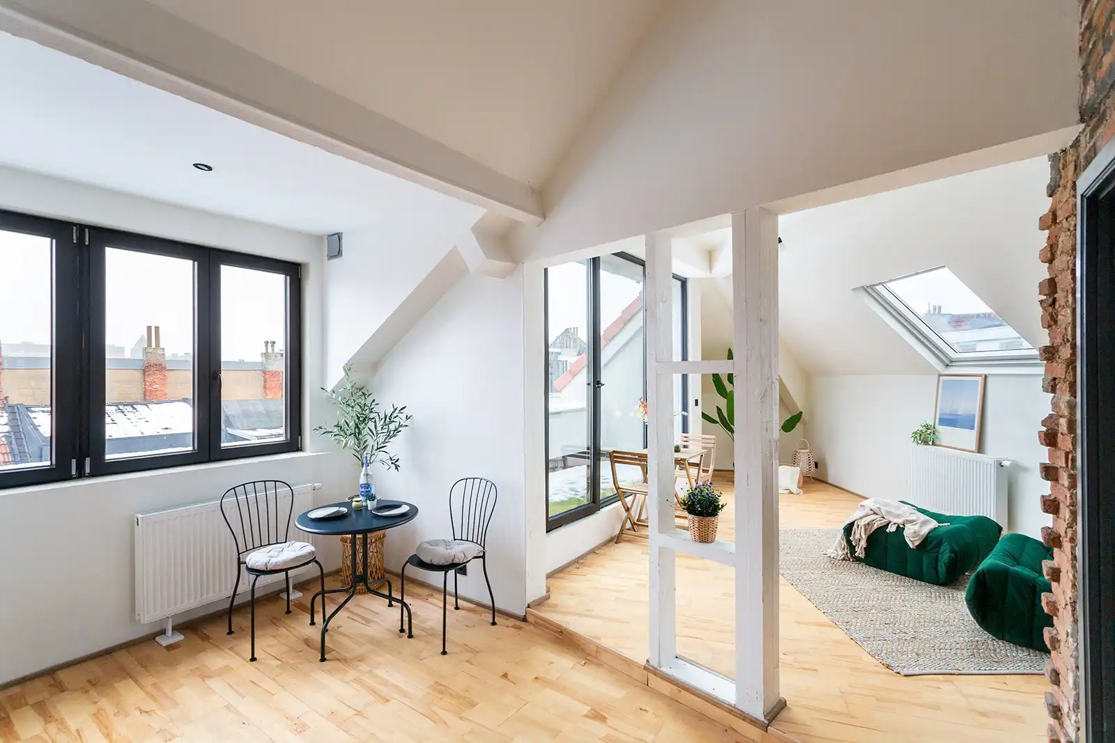 Instapklaar dakappartement op een zuchtje van Park Spoor Noord foto 10