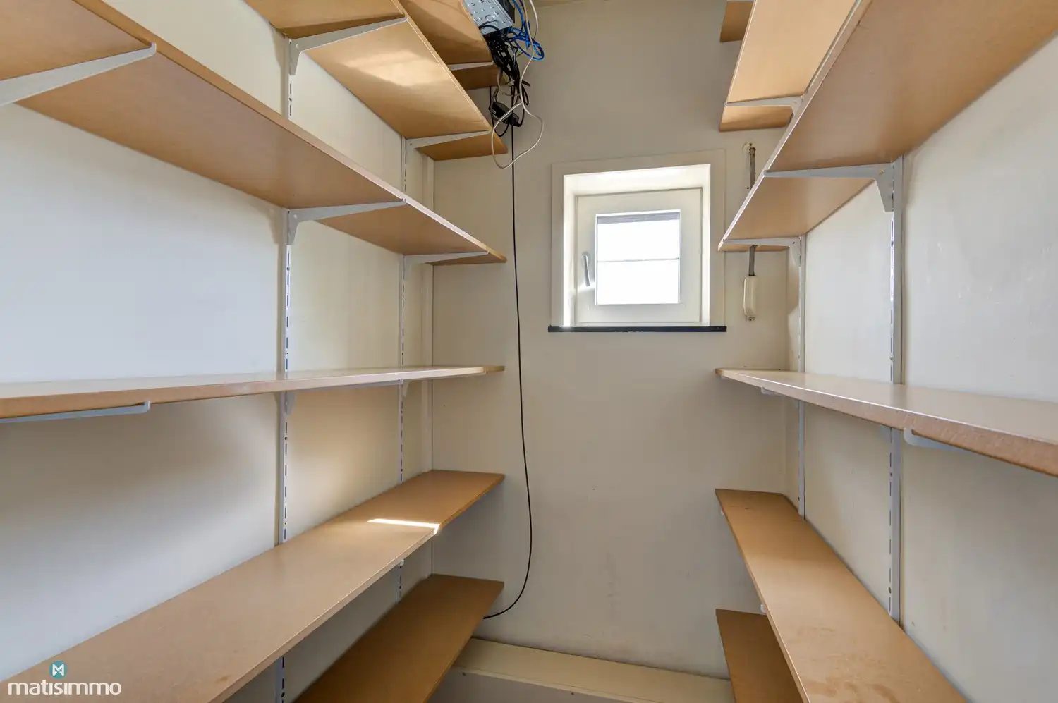 RUIME WONING MET 5 SLAAPKAMERS, INPANDIGE GARAGE EN WELLNESSRUIMTE OP EEN RUIM PERCEEL foto 40