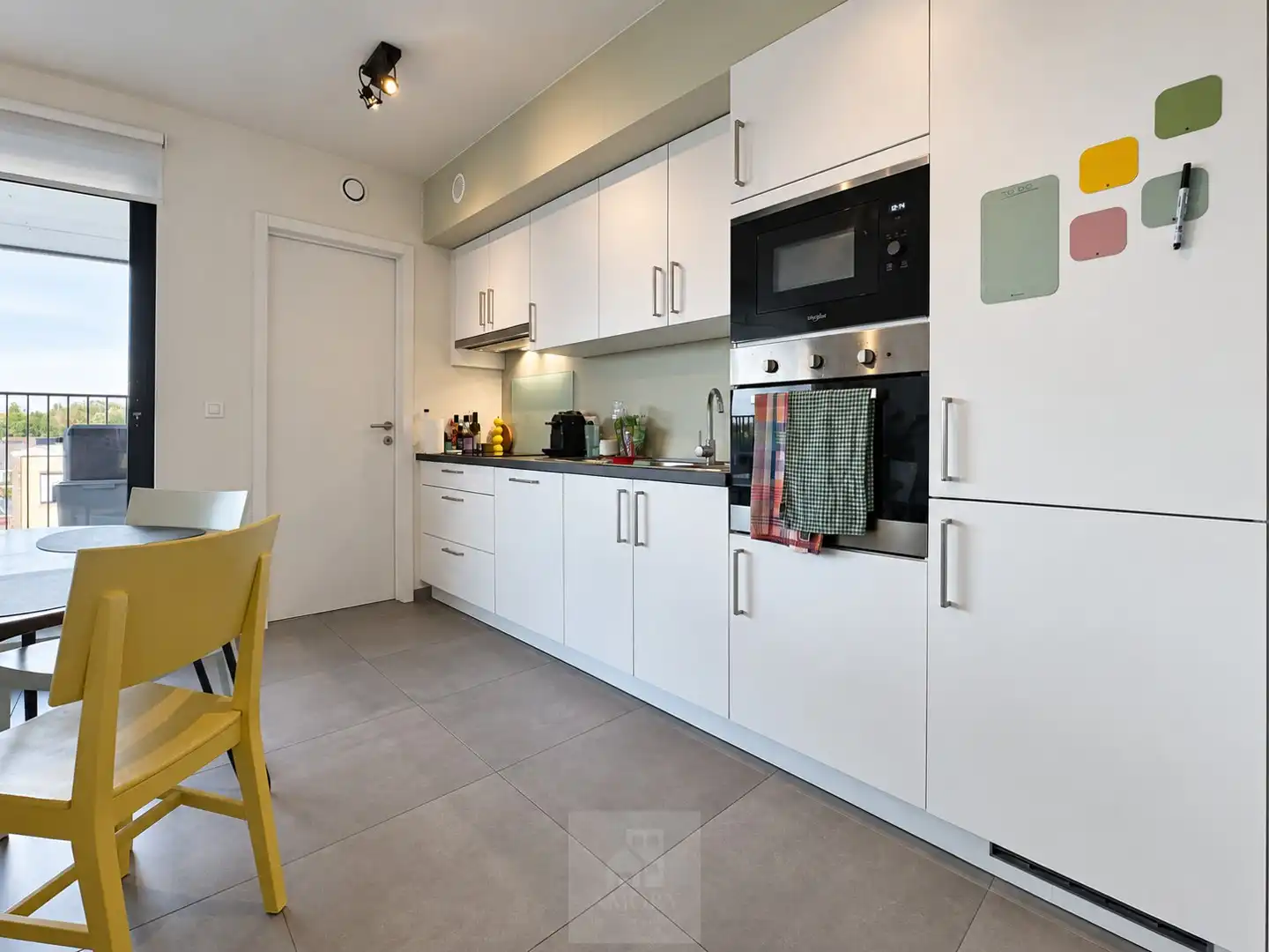 Recent en energiezuinig 1-slaapkamerappartement met autostaanplaats in Wondelgem foto 7
