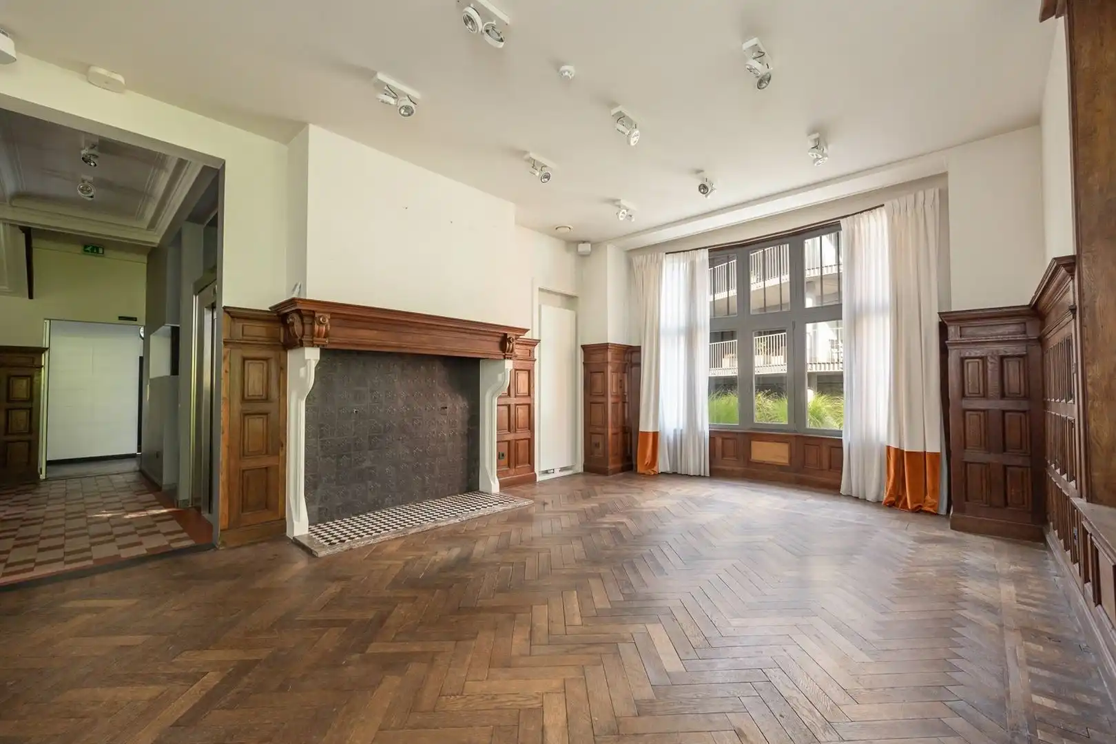 Villa Ullens. Het prachtig gerenoveerde kasteel in hartje Schoten foto 7