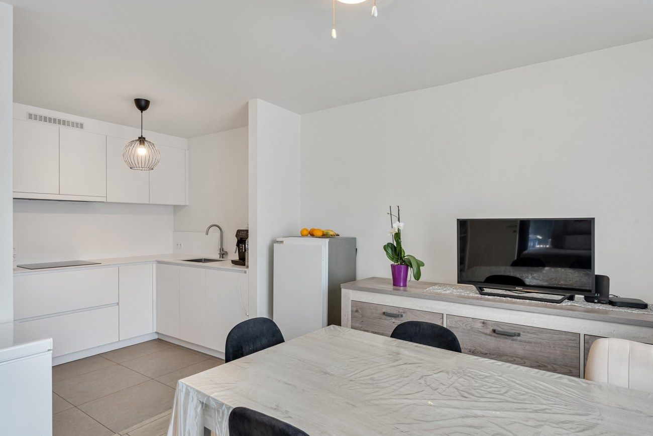 instapklaar 2 slaapkamerappartement op fietsafstand van UZ Jette, Brussel- en Wemmel centrum foto 2
