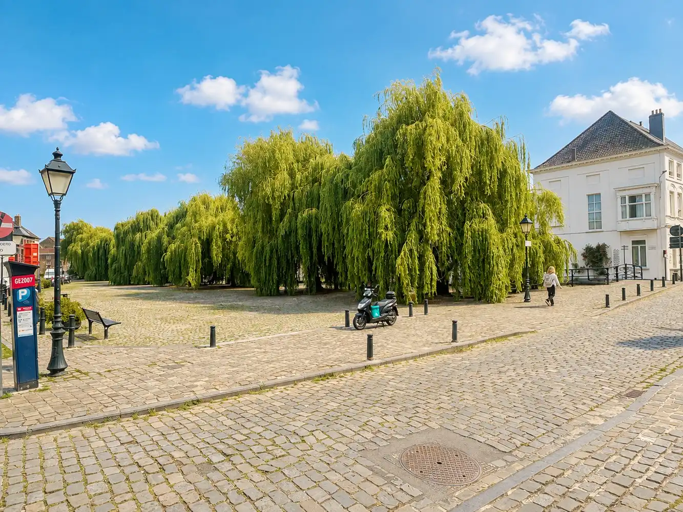 Te renoveren bel-étage stadswoning in vooroorlogse bouwstijl met groot terras, gelegen omgeving Lievekaai op enkele stappen van het Gravensteen. foto 16