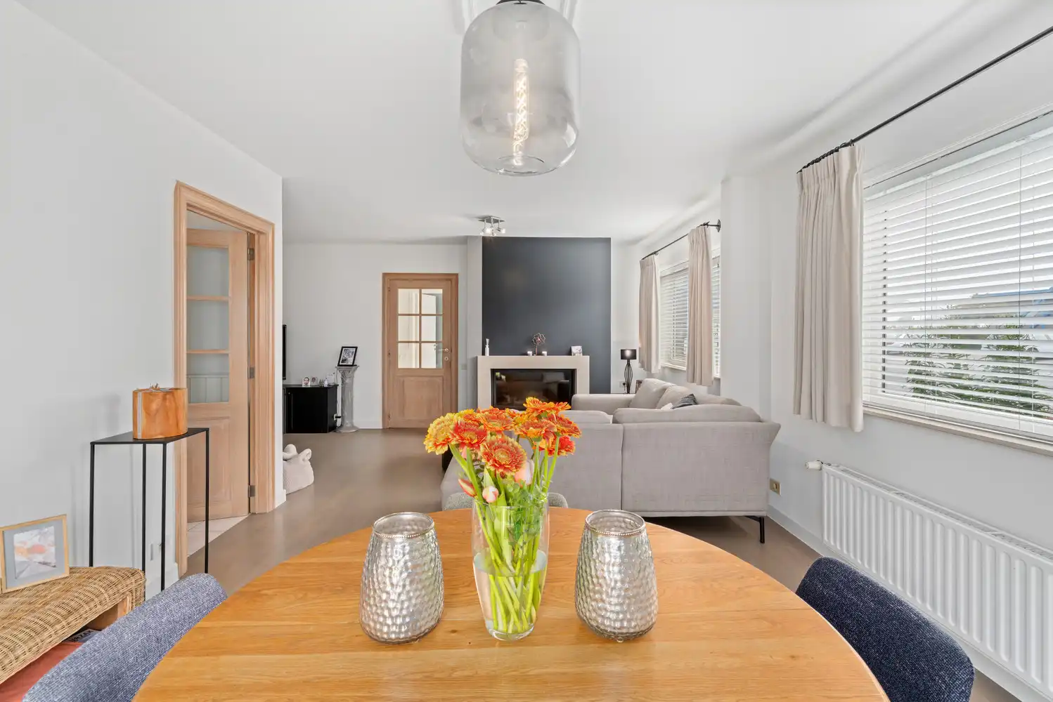 Alleenstaande woning met atelier te Meulebeke. foto 8