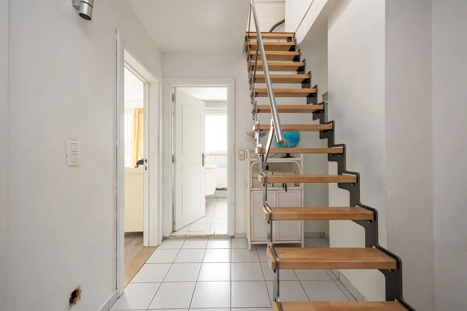 Ruime woning met zuid tuin op toplocatie in de "Bomenwijk". foto 10