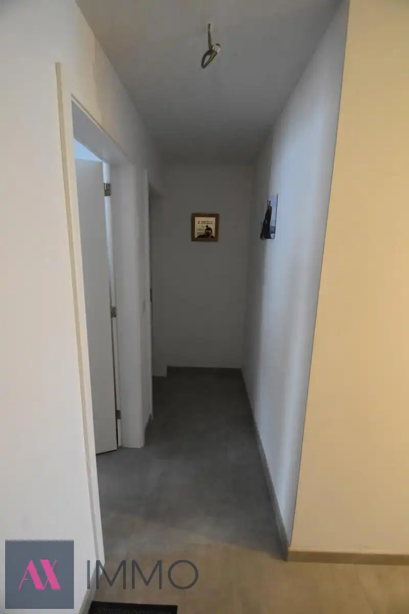 Recent, modern 2 slpk.-appartement met terras, tuin en autostplts. vrij vnf 01/05 foto 11