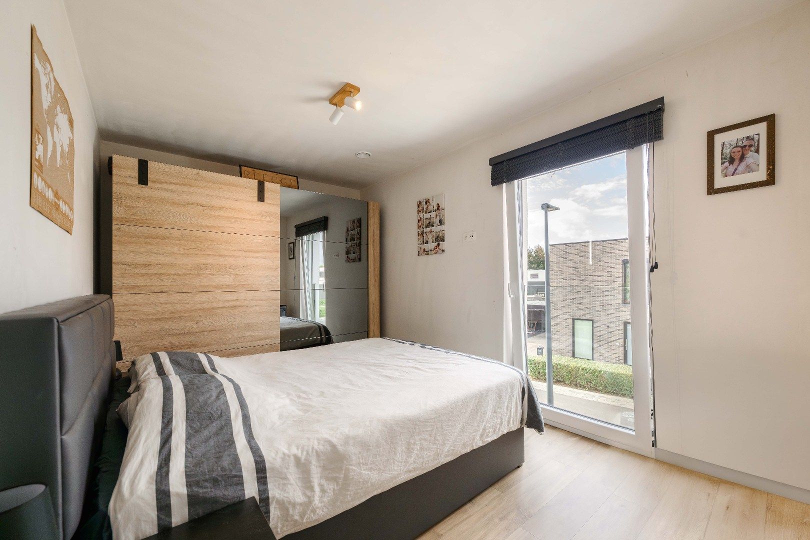 MODERNE BEN-WONING MET 3 SLPKS | TUIN EN PRIVATE STAANPLAATS foto 16