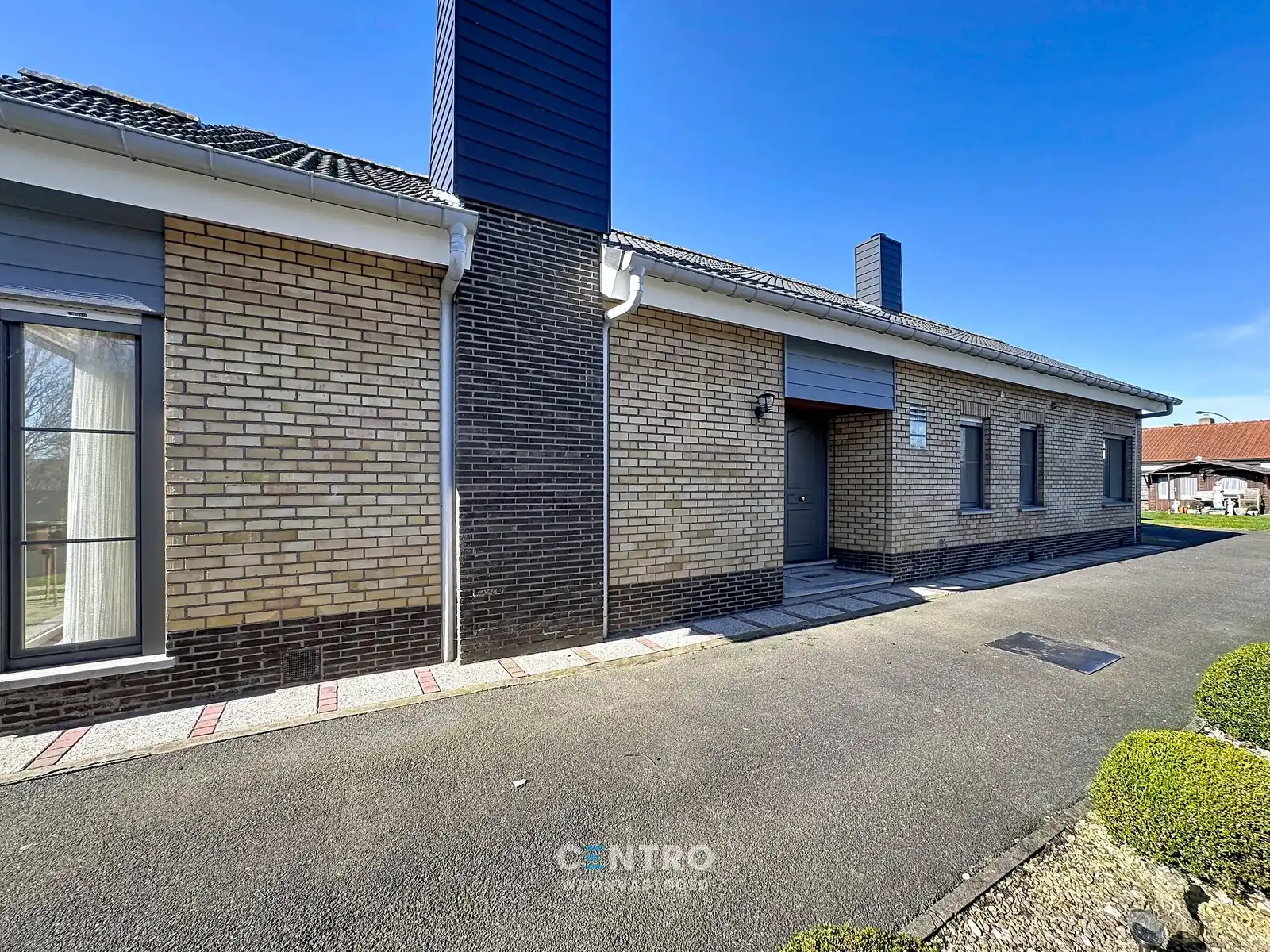 Interessant gelegen villa te Uitkerke met 3 slpks én 2 garages! foto 16