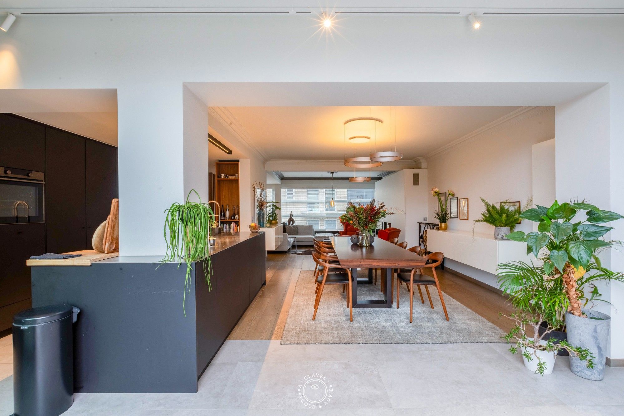 Prachtige bel-étage met 4 slaapkamers en een eigen lift foto 22