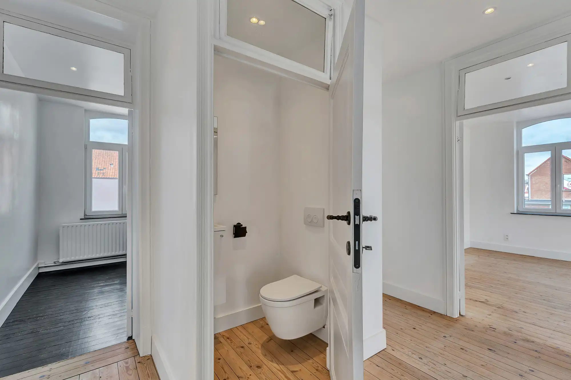 Gerenoveerde pastorijwoning met grote ruimtes in Erembodegem foto 22