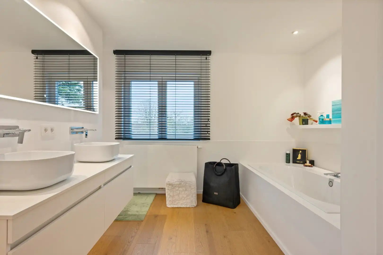 ENERGIEZUINIGE HALFOPEN BEBOUWING MET EPC A, 3-4 SLPKS, GARAGE, OPRIT EN TUIN IN RUSTIGE WIJK foto 19