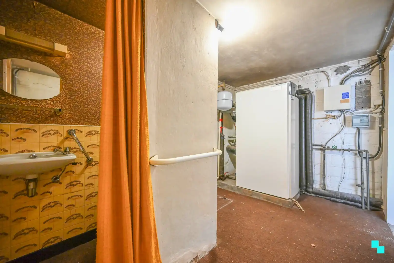 Stevig gebouwde, halfopen bebouwing met tuin in Zulte foto 10