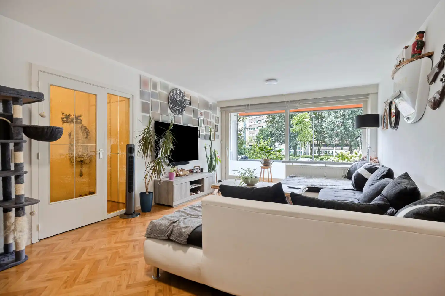 Gelijkvloers appartement met 1 slk, terras en parking! foto 10