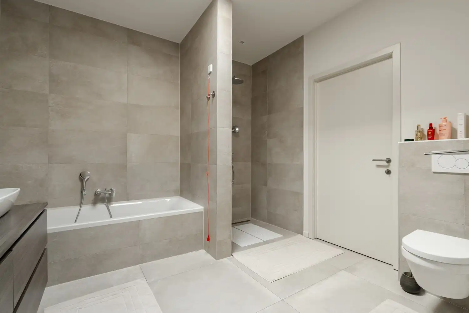 Prachtig penthouse met zeer groot terras en daktuin op het zuiden met 2 slaapkamers en 2 badkamers. foto 26