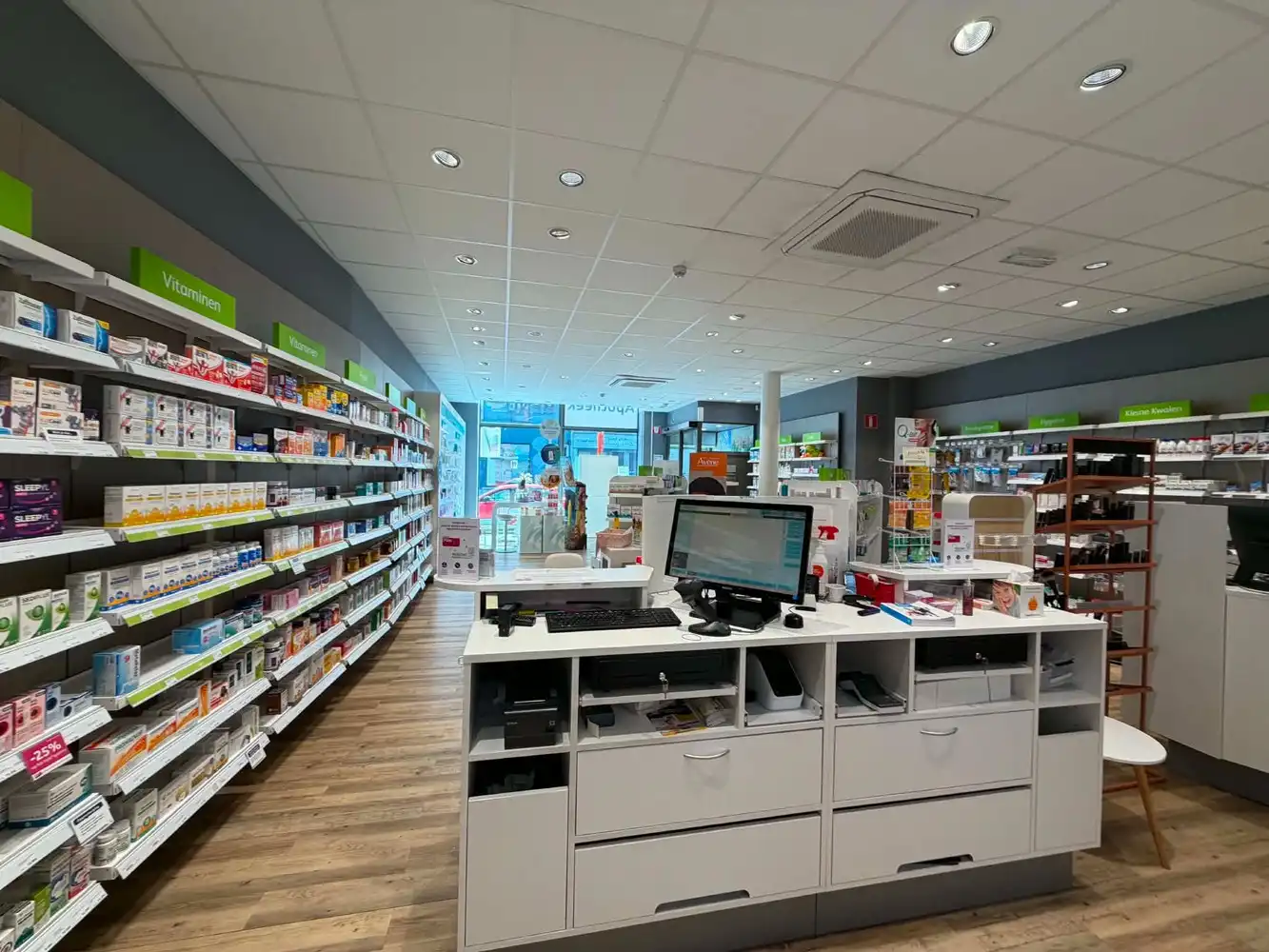 Modern commercieel pand op topligging nabij H&M en HEMA foto 8