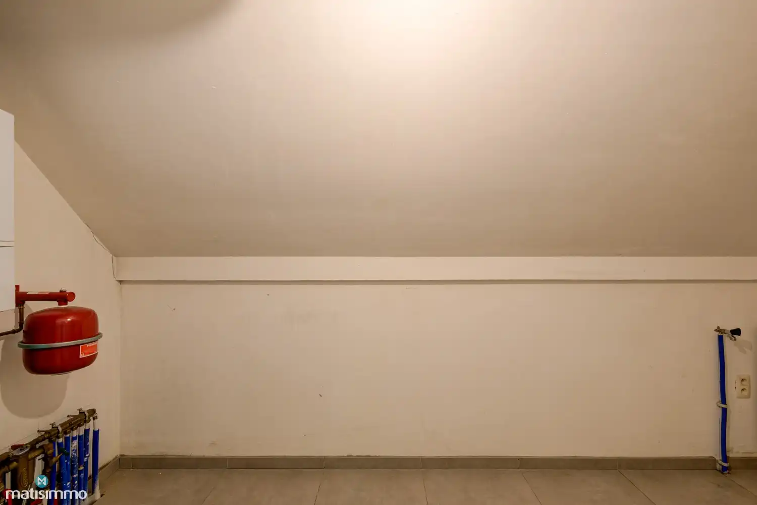 DUPLEXAPPARTEMENT MET 3 SLAAPKAMERS, TERRAS EN ONDERGRONDSE AUTOSTAANPLAATS NABIJ HET CENTRUM VAN BILZEN foto 17