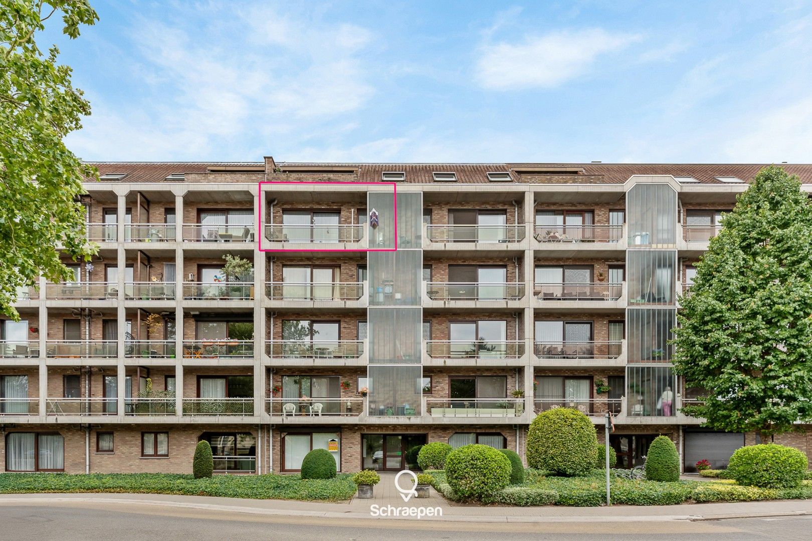 Energiezuinig appartement met 2 slpks en terras nabij Hasselt-centrum! foto {{pictureIndex}}