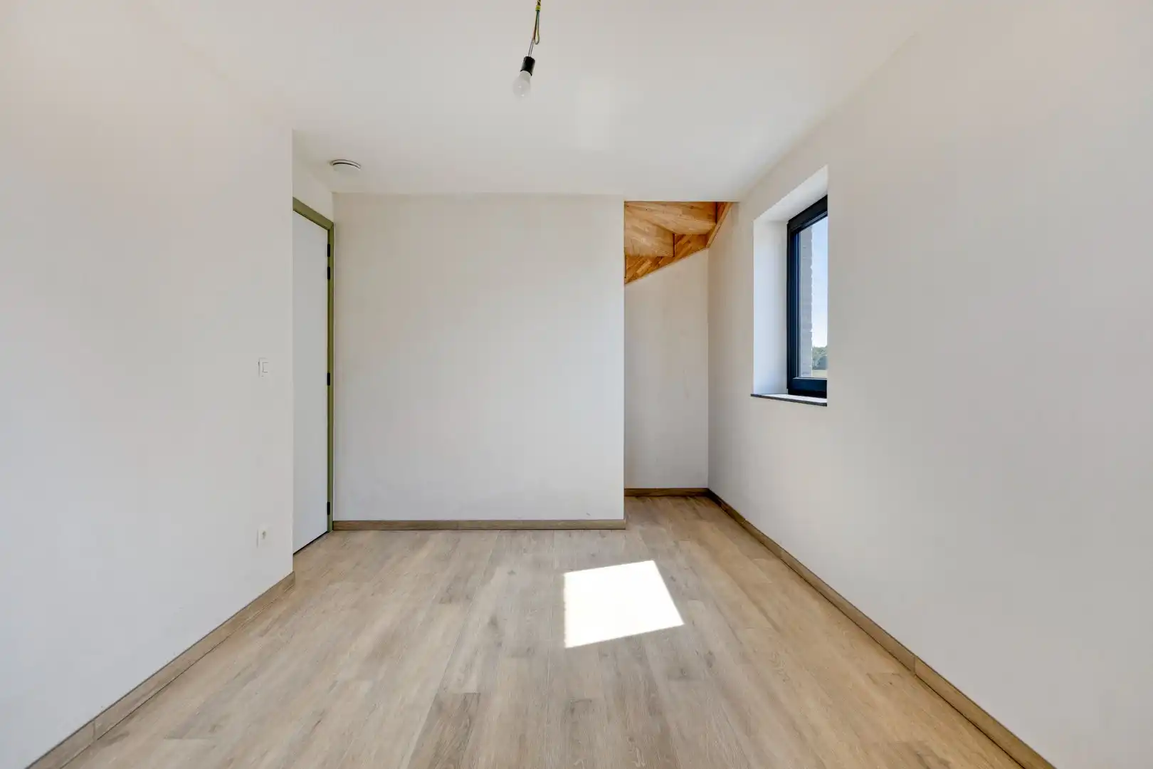 Nieuwbouw-woning in landelijke stijl met 3 slpk op 3 a 82 ca. foto 23