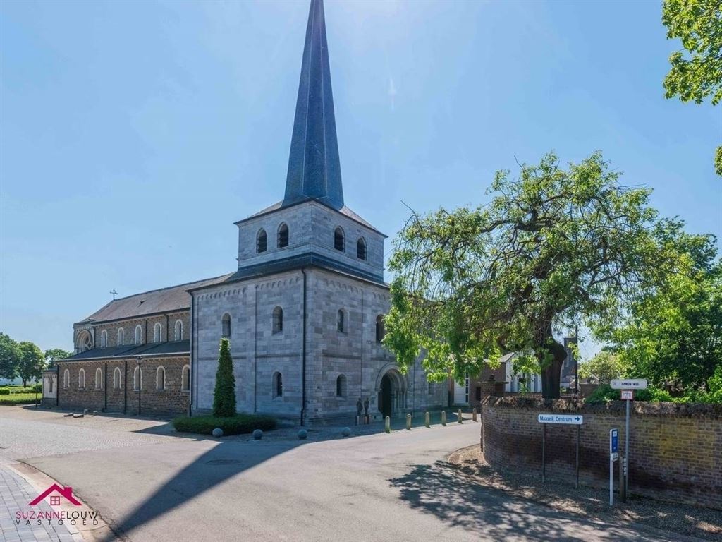 Half-vrijstaande woning, te renoveren/verder af te werken foto 40