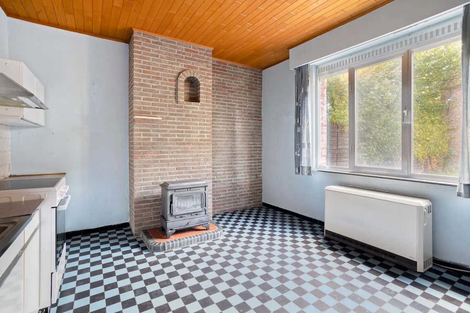 Te renoveren woning op uiterst rustige locatie foto 13
