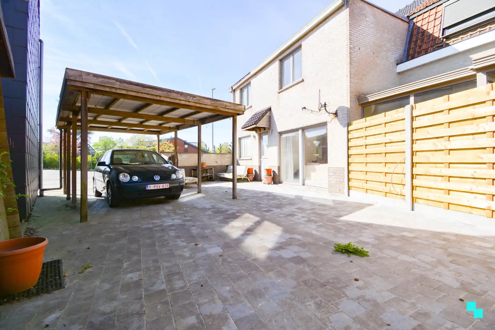 HOB op hoekperceel in centrum Hooglede foto 28