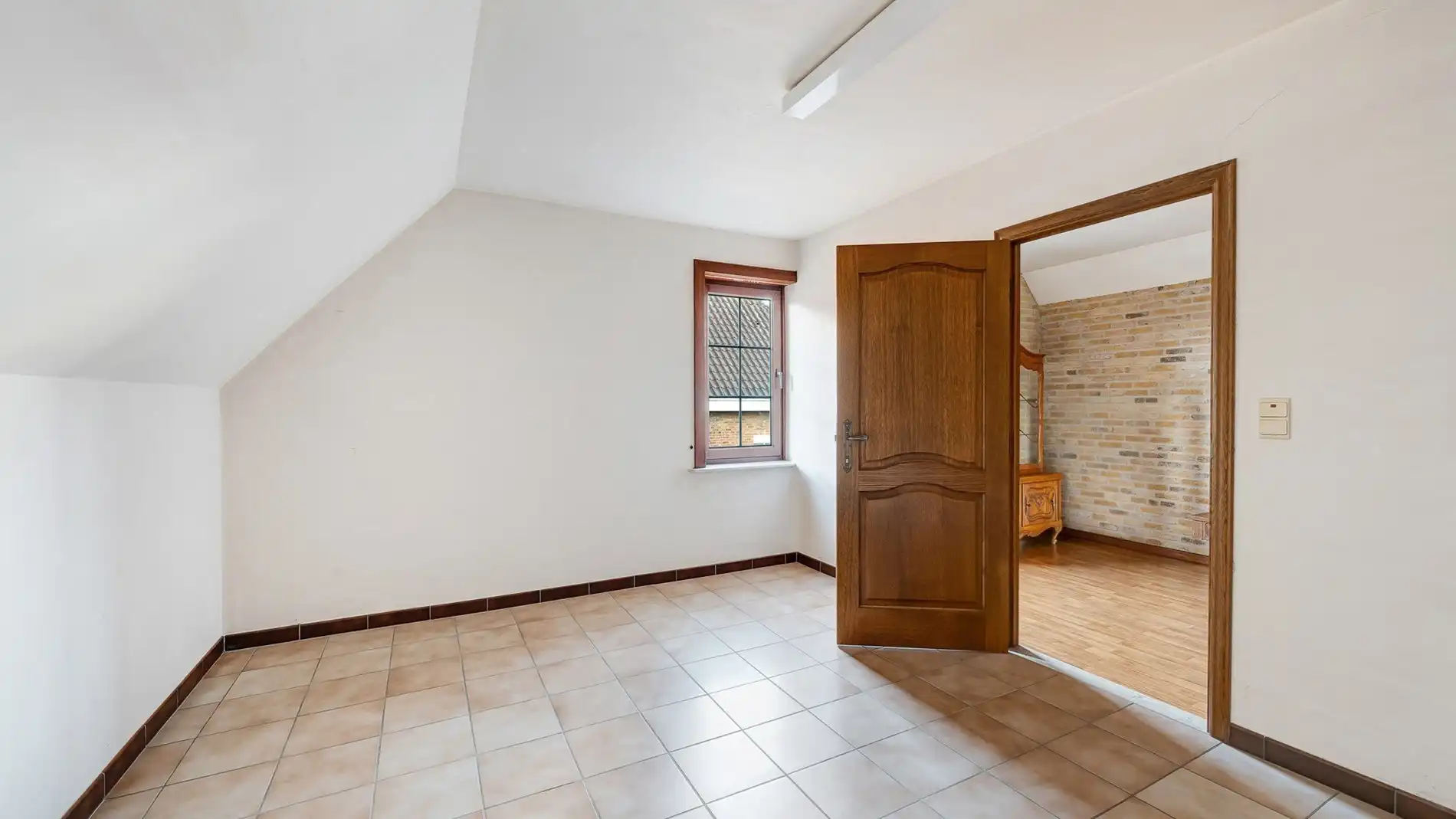 Grote alleenstaande villa te Dudzele foto 23