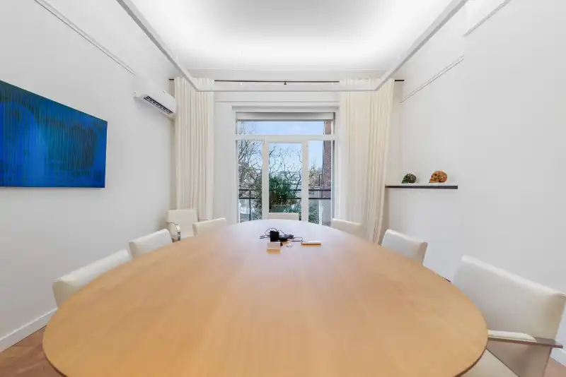 Prestigieuze kantoorruimte te huur foto 3