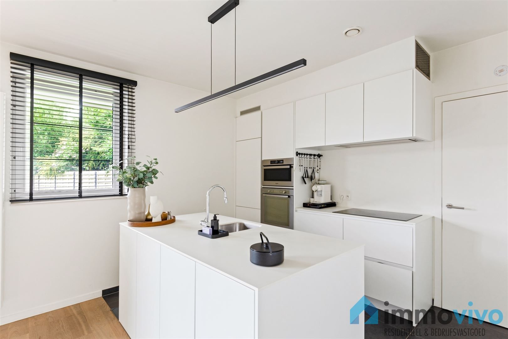 Prachtig gelijkvloers appartement met ruime tuin foto 6