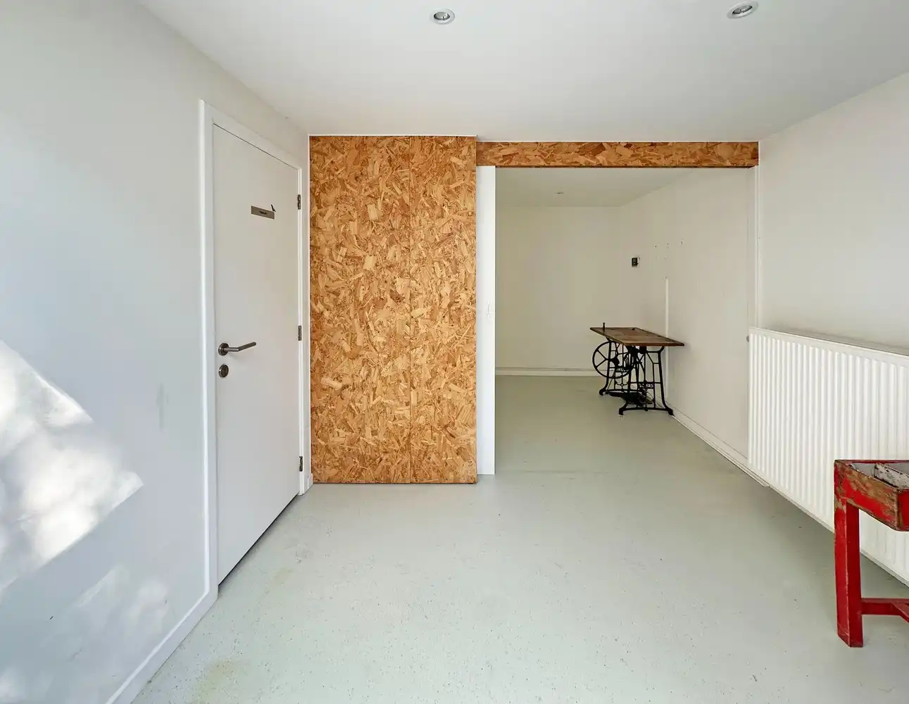 Ruime handelszaak (+/- 121 m²) op een goede en centrale locatie te Berchem! foto 6