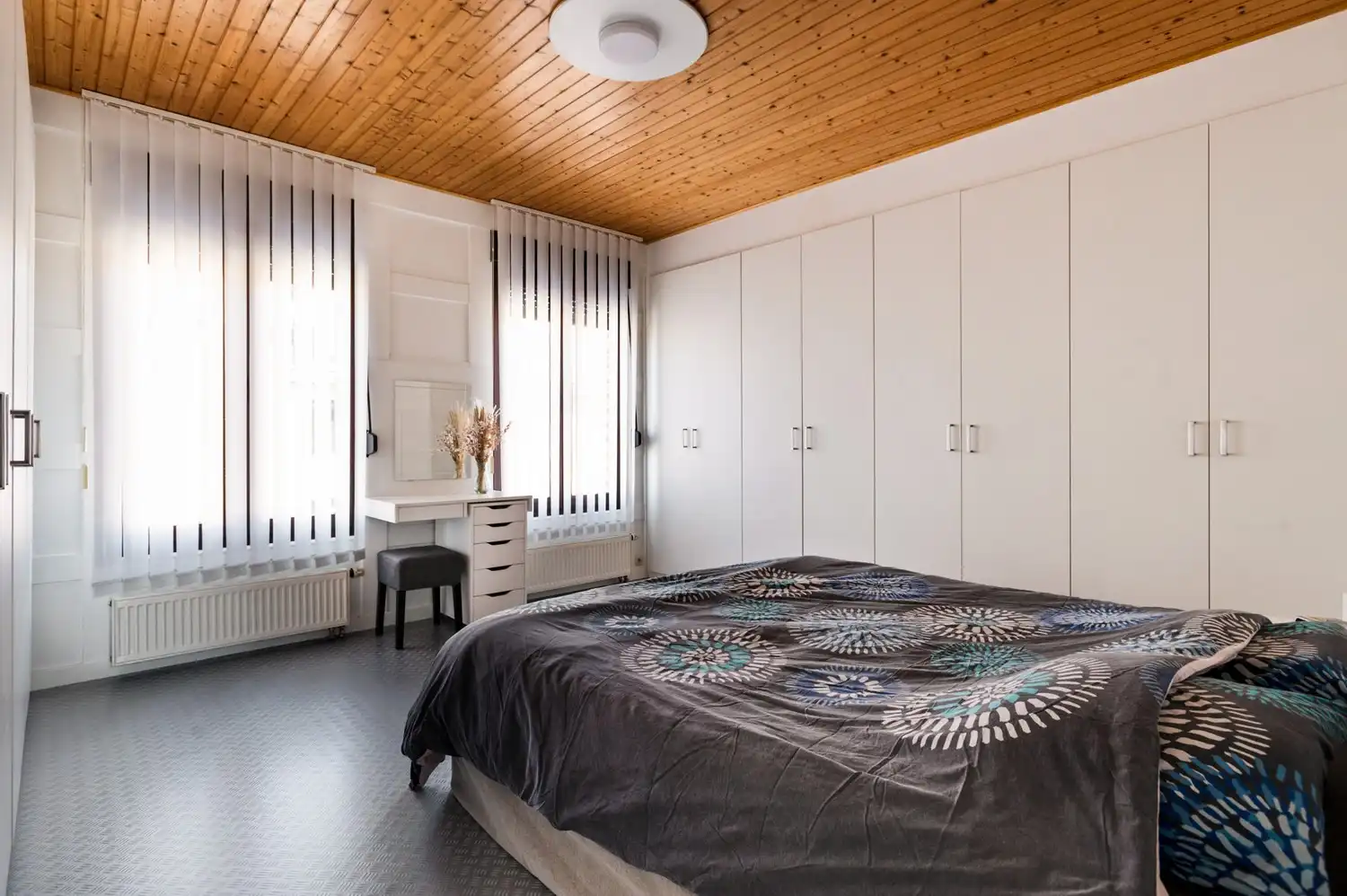 Gezellige woning met 3 slaapkamers en tuin met vijver in Wijnegem foto 12